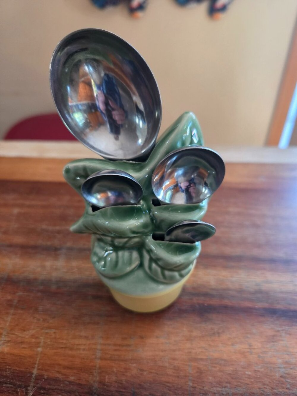 vintage shawnee pottery ceramic  measuring spoon holder flower pot shape